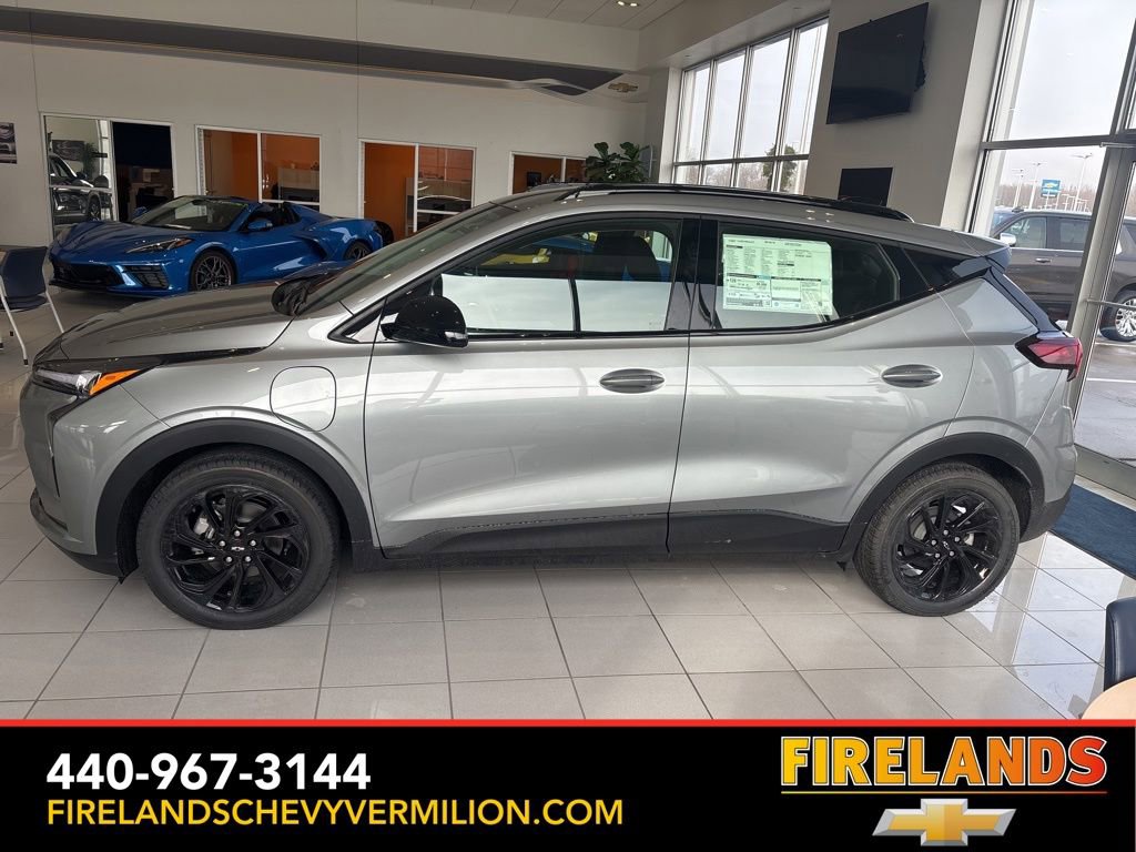 2027 Chevrolet Bolt RS - Photo 6
