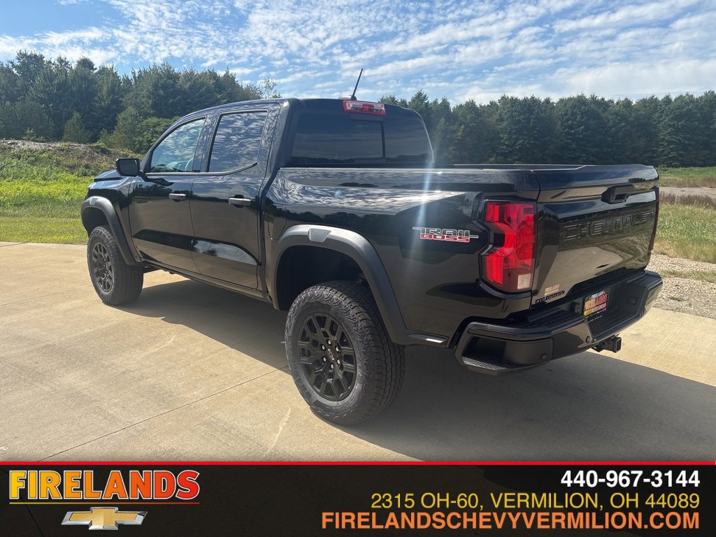 2026 Chevrolet Colorado Trail Boss photo 2