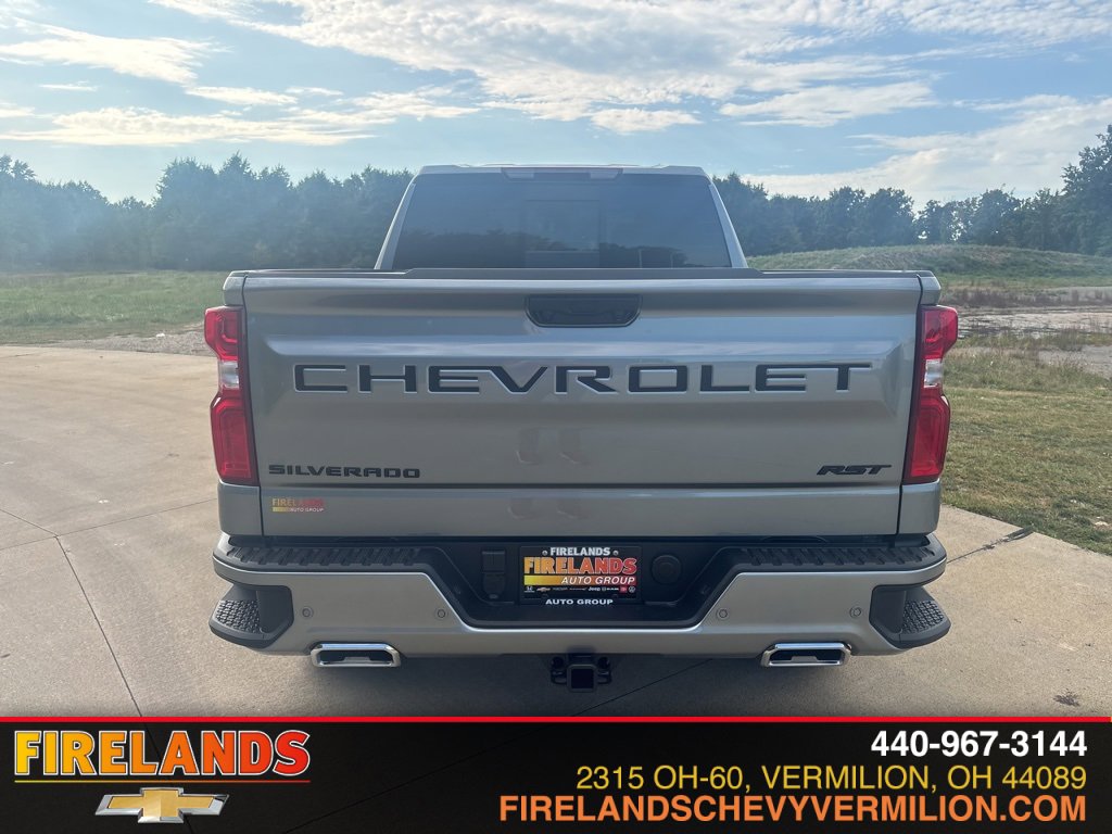 2026 Chevrolet Silverado 1500 RST photo 4