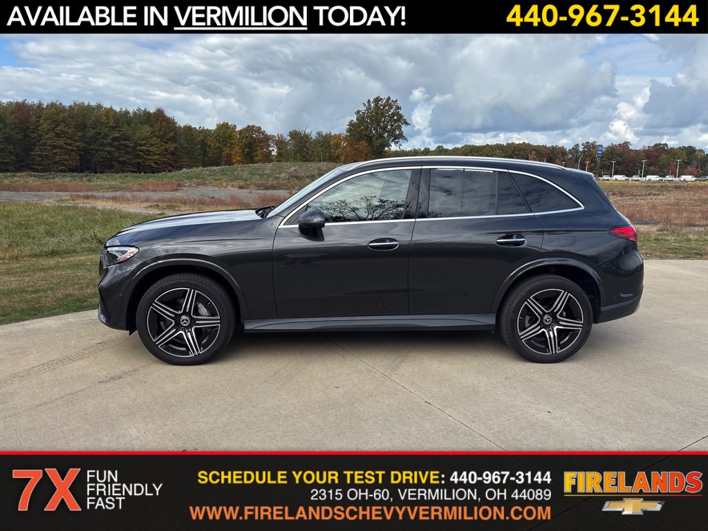 2023 Mercedes Benz GLC 300 4MATIC photo 2