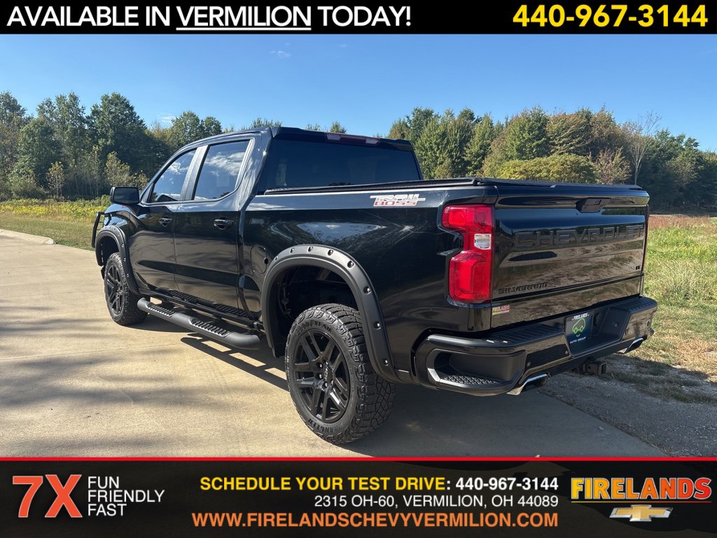 2022 Chevrolet Silverado 1500 LT Trail Boss photo 3