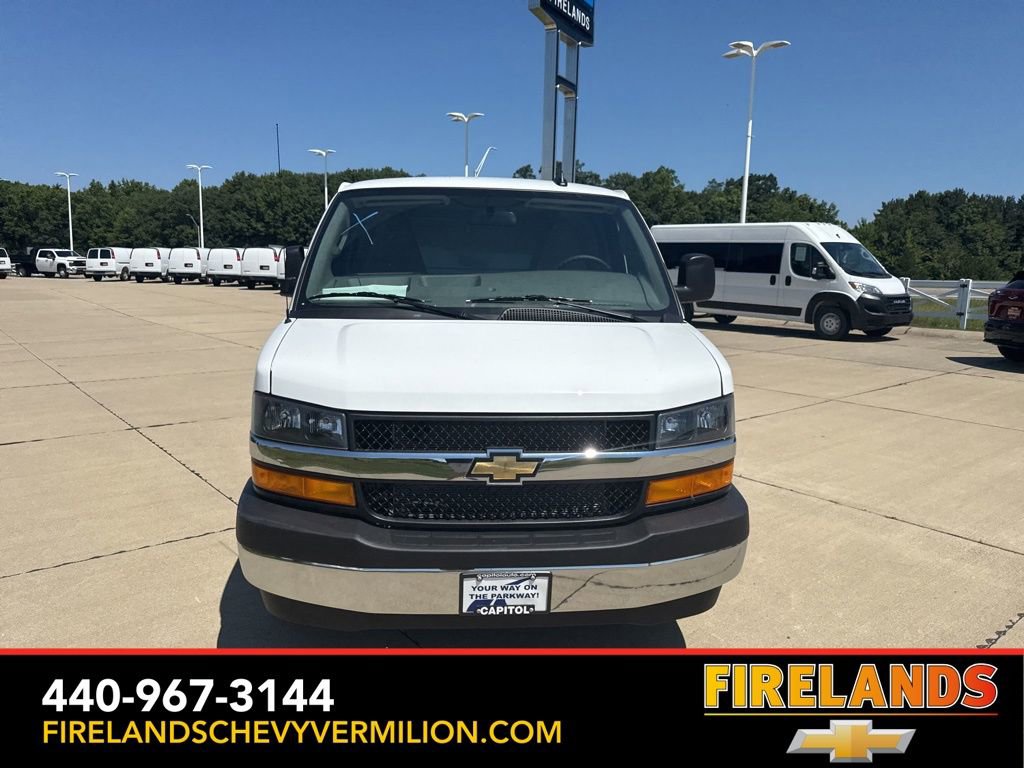2025 Chevrolet Express Cargo Work Van - Photo 9