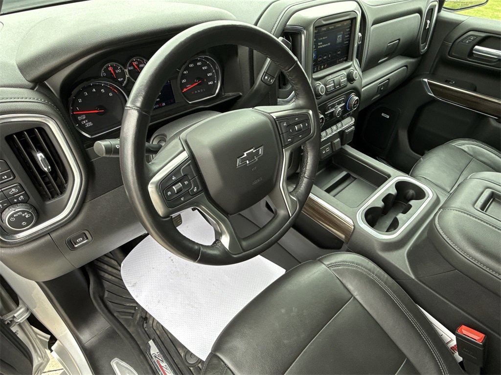Used 2020 Chevrolet Silverado 1500 RST with VIN 3GCUYEED6LG426522 for sale in Vermilion, OH