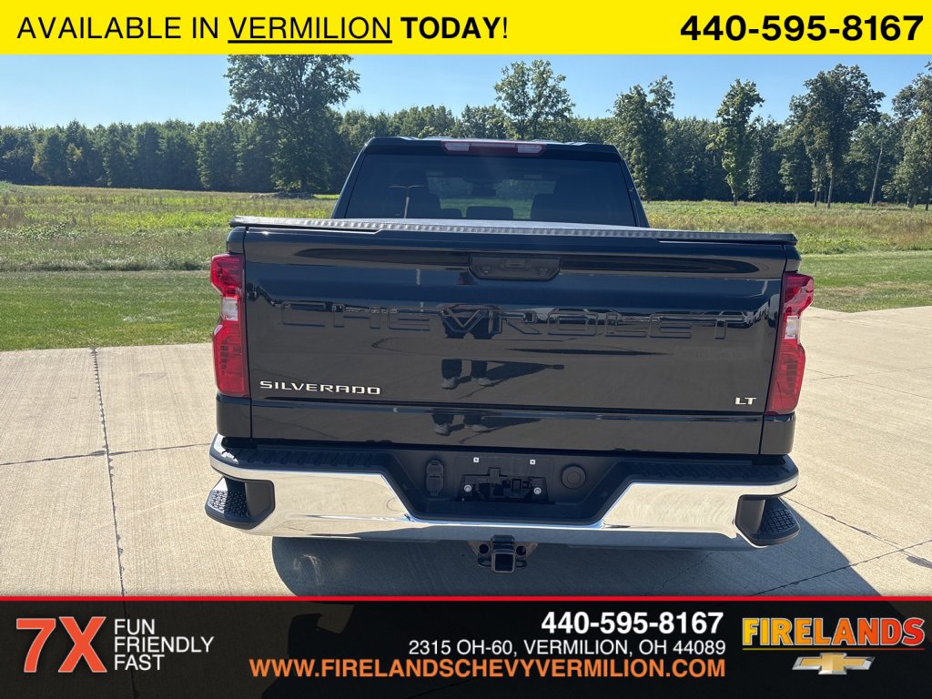2022 Chevrolet Silverado 1500 LT photo 4