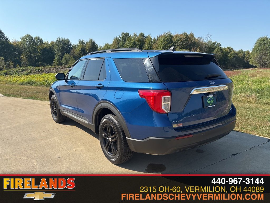2022 Ford Explorer XLT photo 2
