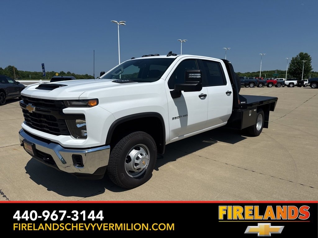 2024 Chevrolet Silverado 3500 Chassis Cab Work Truck's photo
