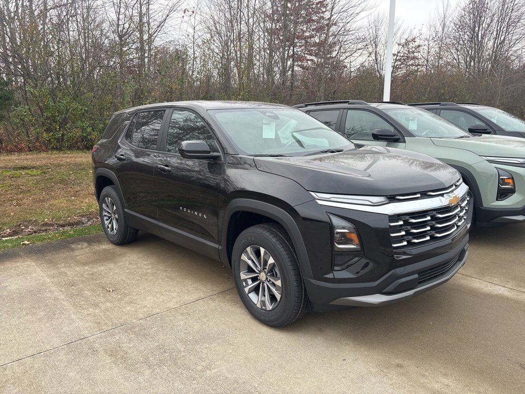 2026 Chevrolet Equinox LT photo 3