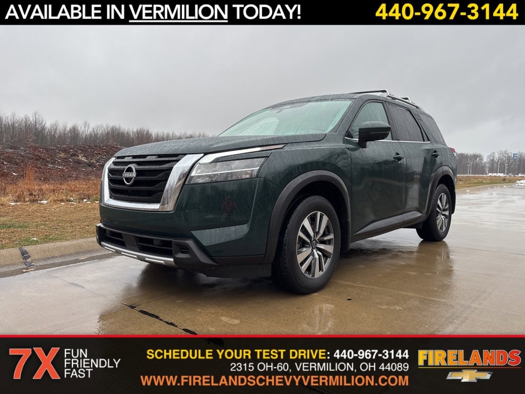 Used 2024 Nissan Pathfinder SL