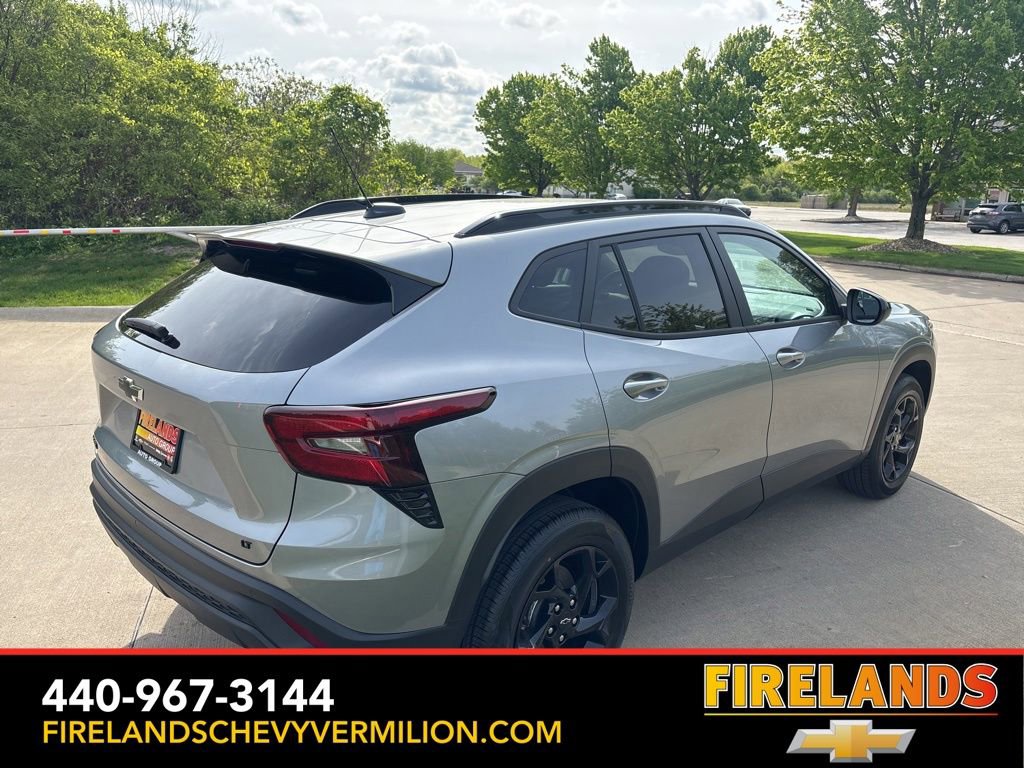 2026 Chevrolet Trax LT - Photo 8