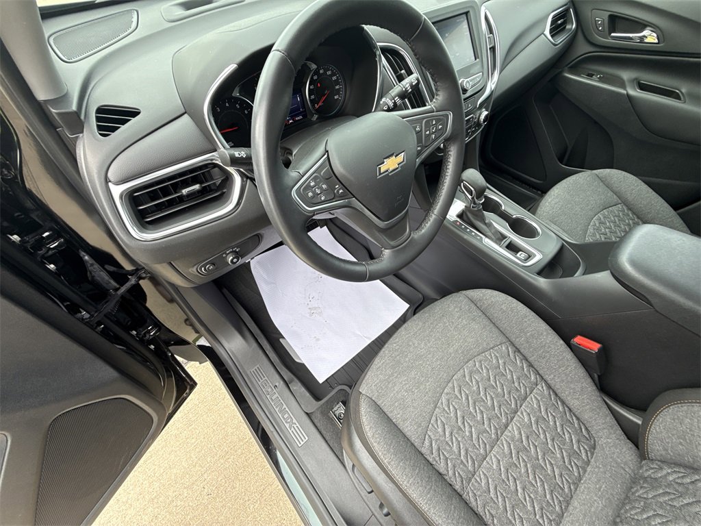 Used 2022 Chevrolet Equinox LT with VIN 3GNAXKEV3NL303579 for sale in Vermilion, OH