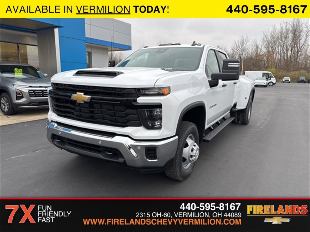 2026 Chevrolet Silverado 3500 Chassis Cab Work Truck's photo