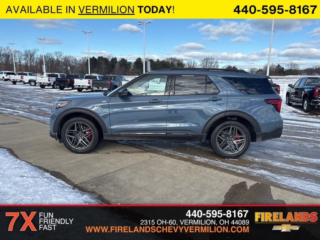 Used 2025 Ford Explorer ST-Line
