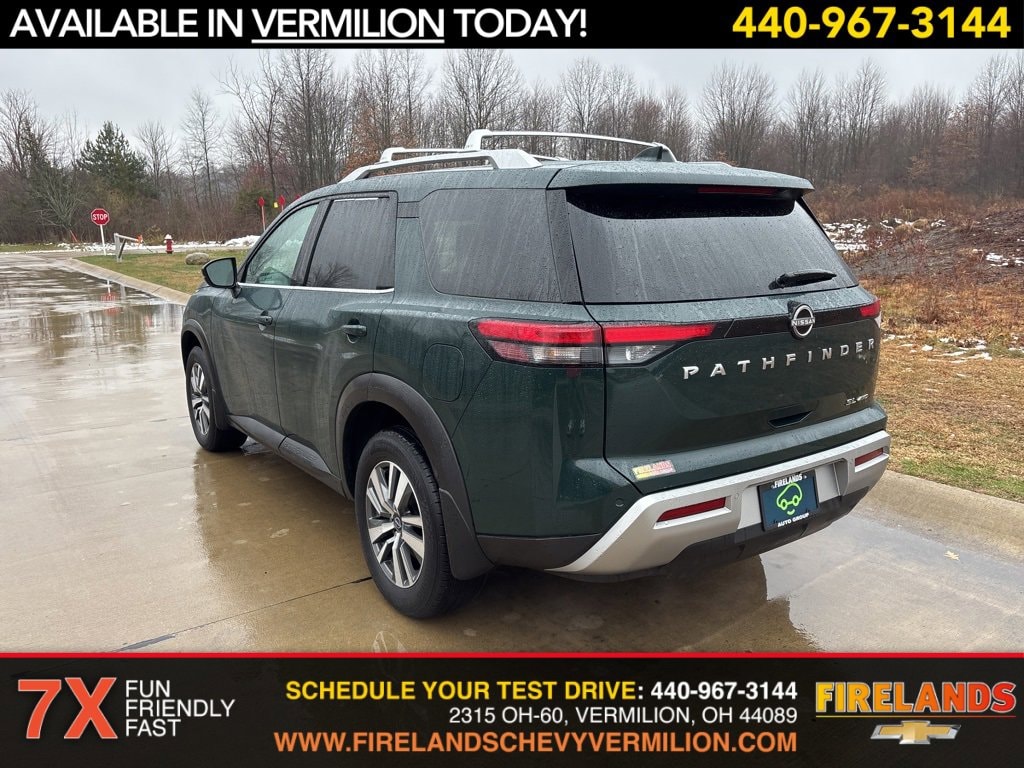 Used 2024 Nissan Pathfinder SL