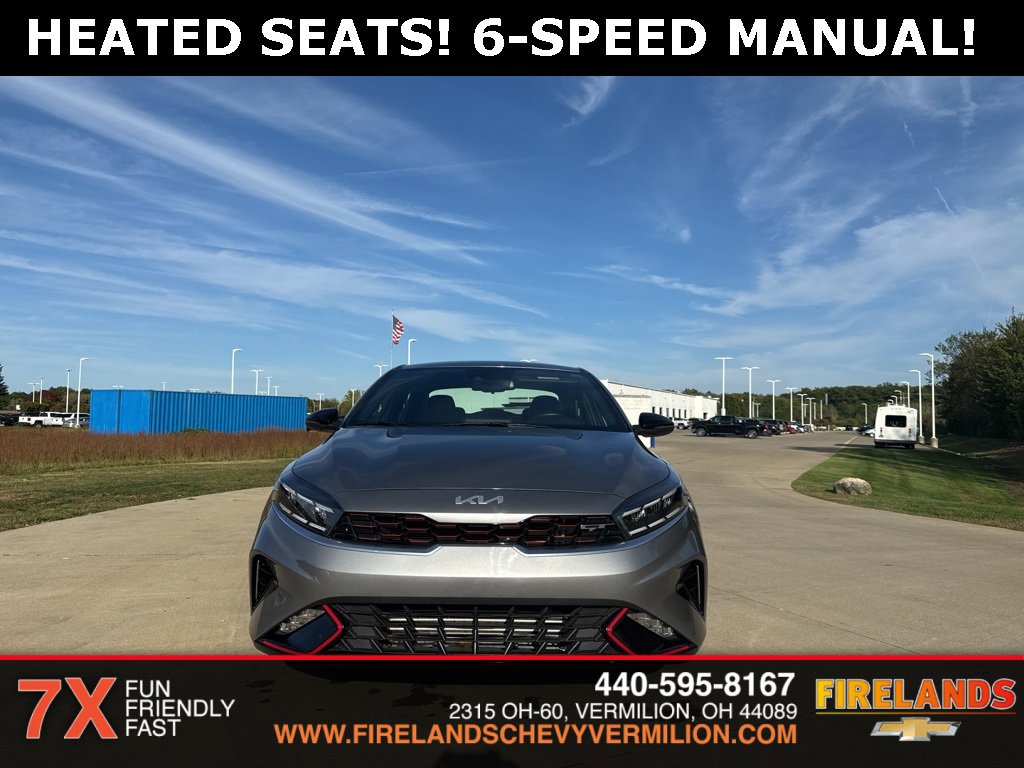 2022 Kia Forte GT photo 2