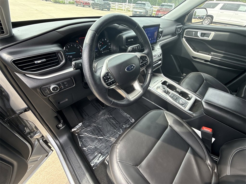 Used 2021 Ford Explorer XLT with VIN 1FMSK8DH7MGC49423 for sale in Vermilion, OH