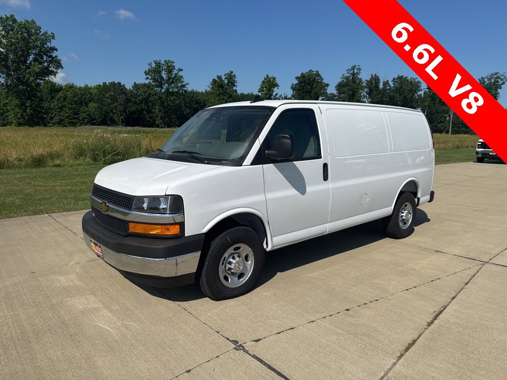 2025 Chevrolet Express Cargo Work Van's photo