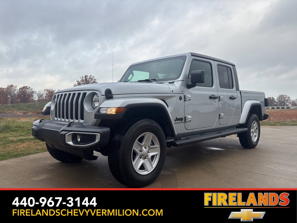 2022 Jeep Gladiator Sport S's photo