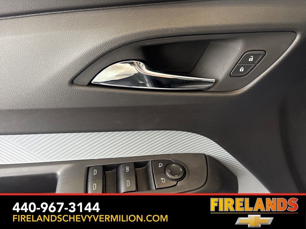 2027 Chevrolet Bolt RS - Photo 14
