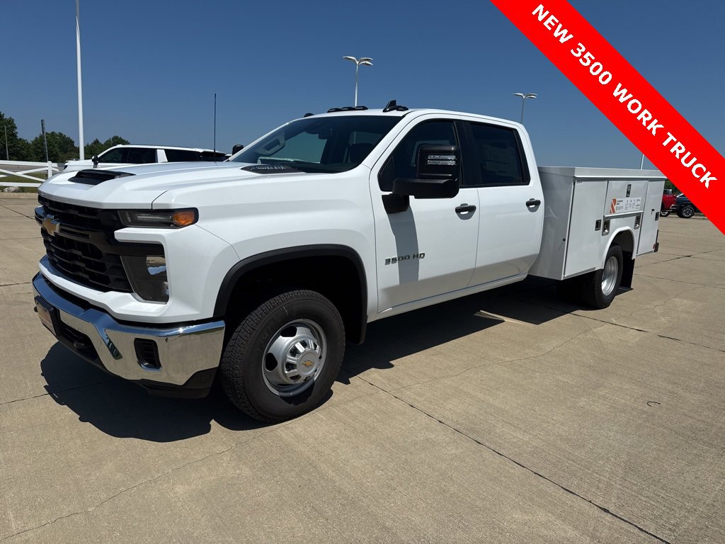 2024 Chevrolet Silverado 3500 Chassis Cab Work Truck's photo