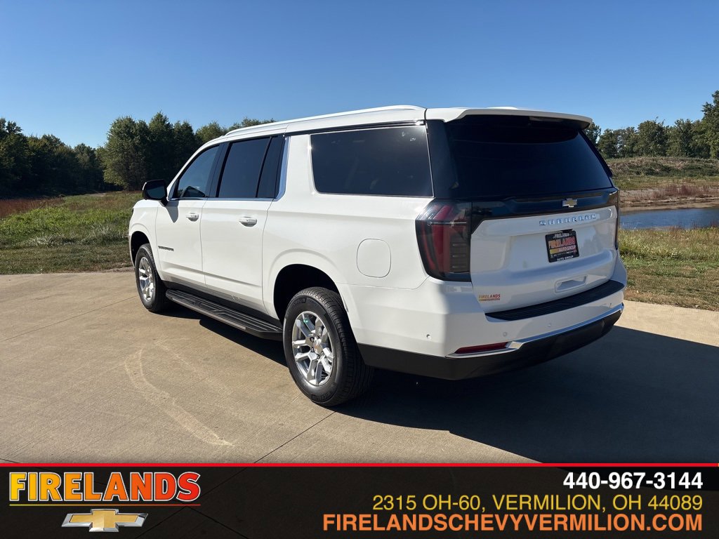 2026 Chevrolet Suburban LS photo 2