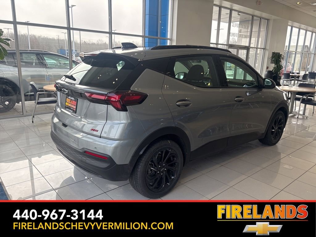 2027 Chevrolet Bolt RS - Photo 9