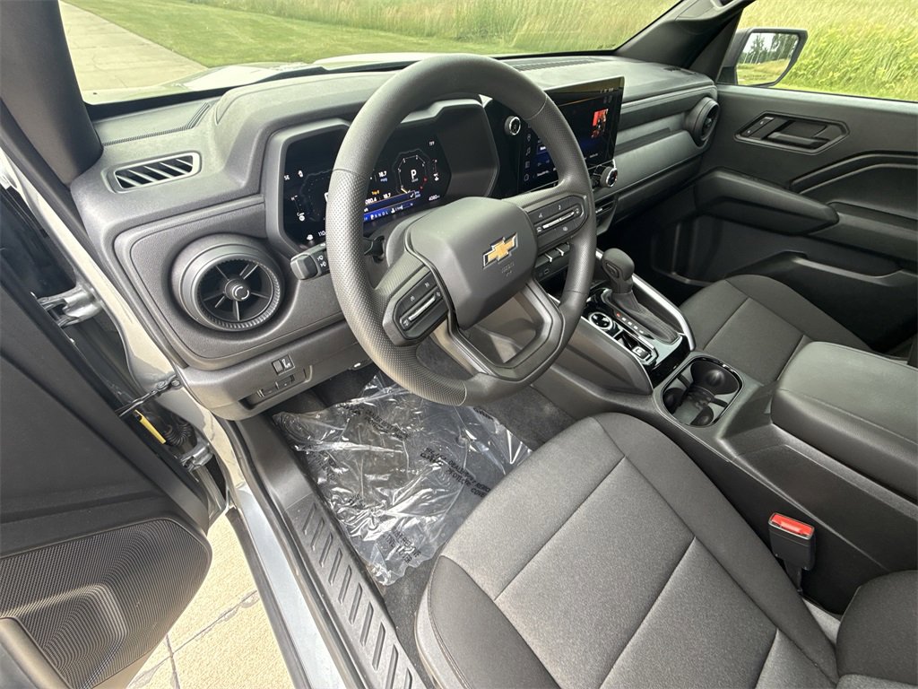 Used 2024 Chevrolet Colorado Work Truck with VIN 1GCPTBEK8R1317852 for sale in Vermilion, OH