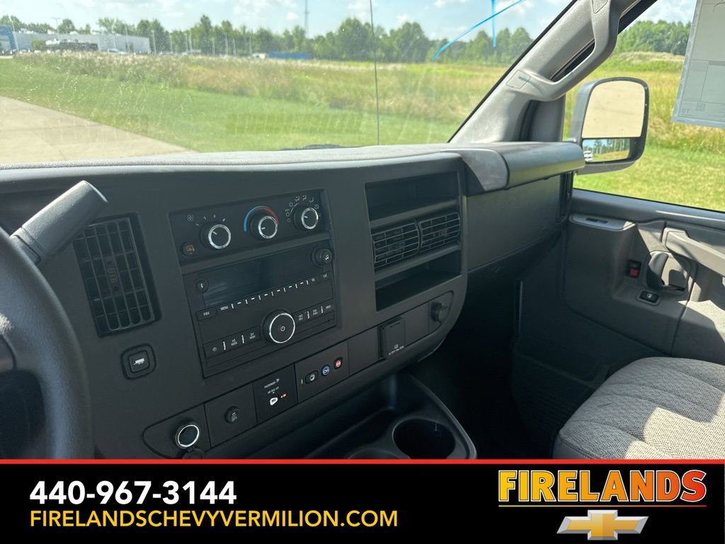 2025 Chevrolet Express Cargo Work Van - Photo 20