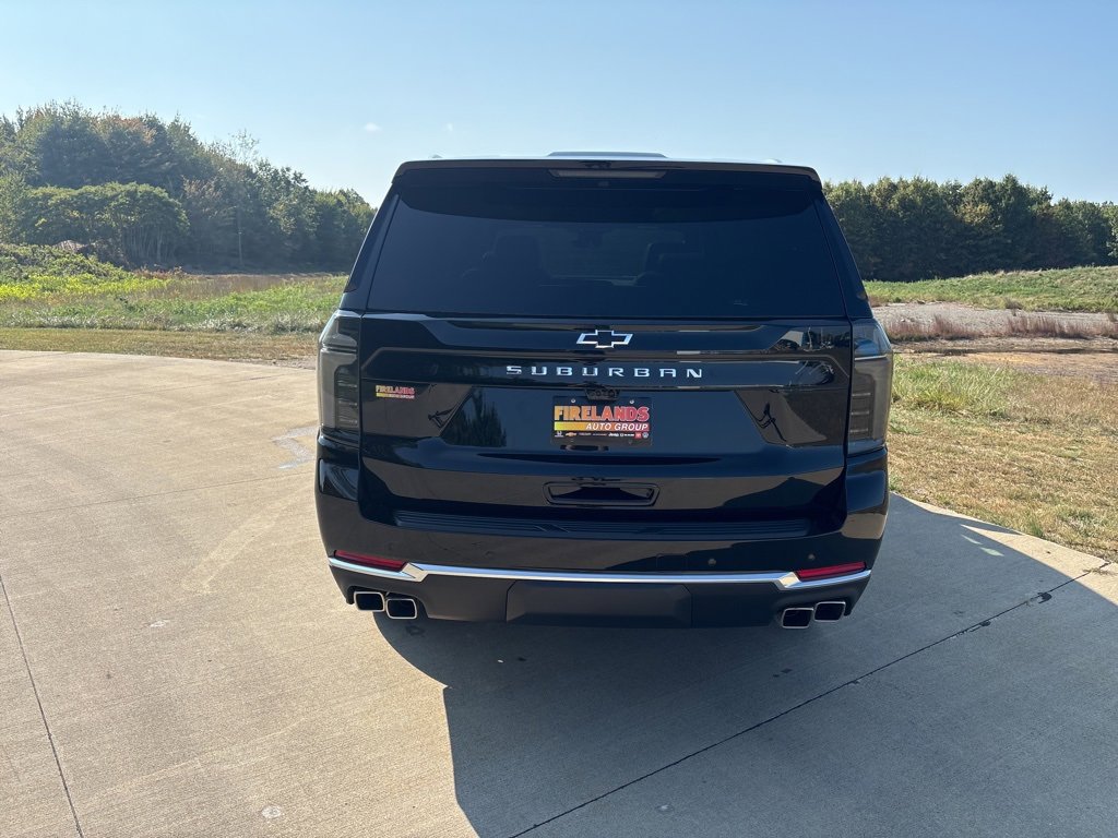 2026 Chevrolet Suburban High Country photo 4