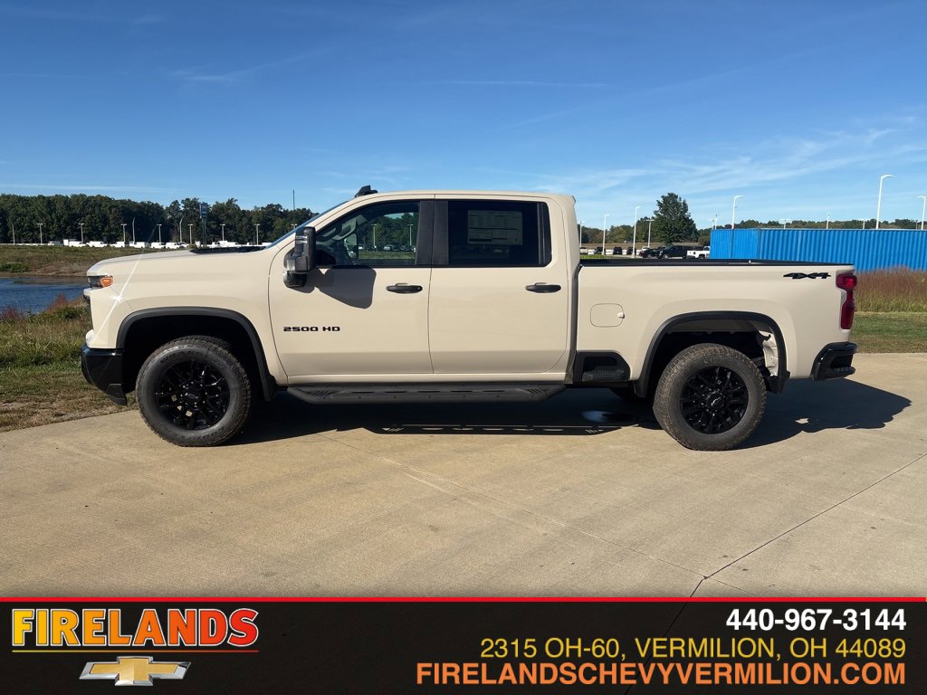 2026 Chevrolet Silverado 2500HD Custom photo 2