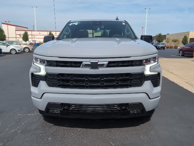 2025 Chevrolet Silverado 1500 RST photo 2