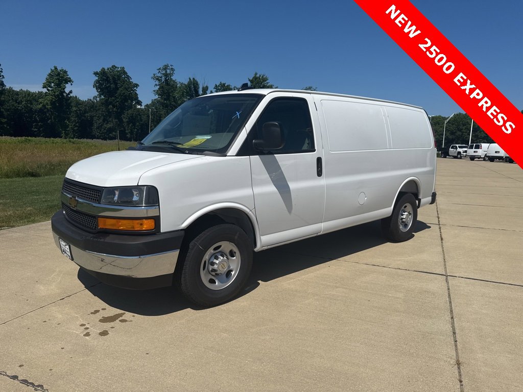 2025 Chevrolet Express Cargo Work Van's photo