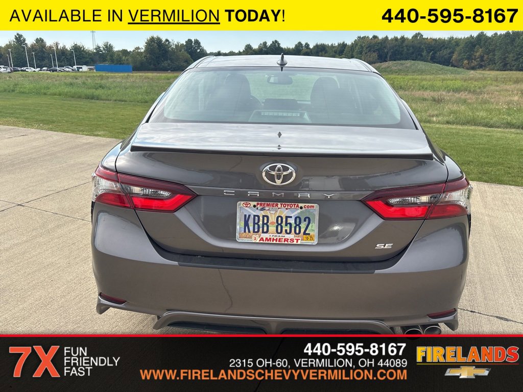 2023 Toyota Camry SE photo 4