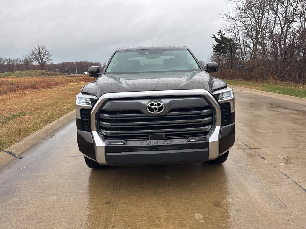 2022 Toyota Tundra Limited photo 2