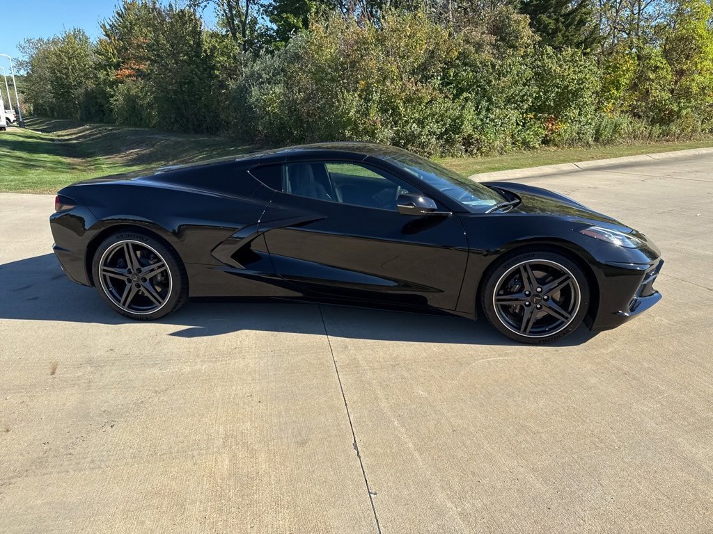 2024 Chevrolet Corvette Stingray 2LT photo 4