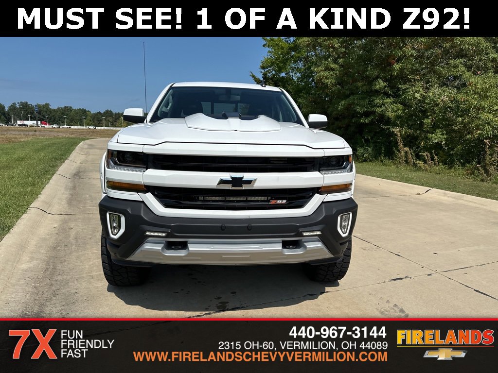 Used 2018 Chevrolet Silverado 1500 LT Z71 with VIN 3GCUKREC2JG330173 for sale in Vermilion, OH