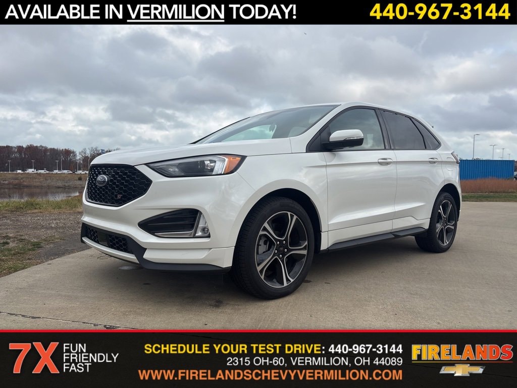 2022 Ford Edge ST's photo