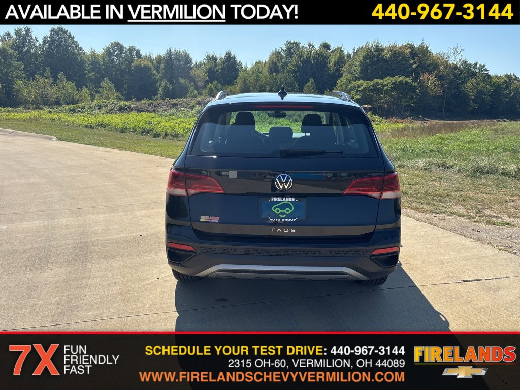 2024 Volkswagen Taos S photo 3