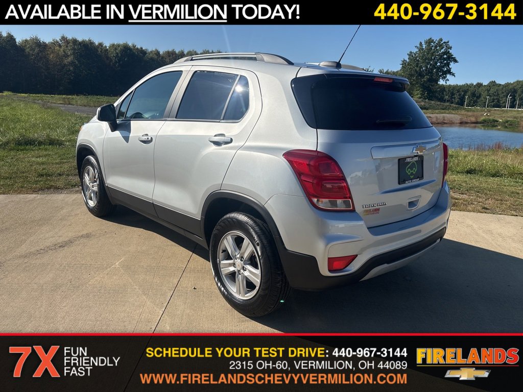 2022 Chevrolet Trax LT photo 3