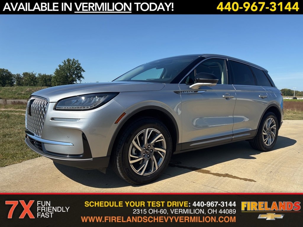 2023 Lincoln Corsair Base