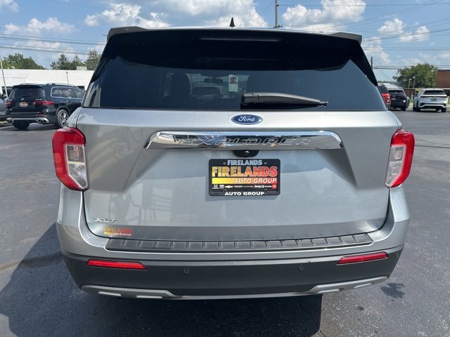 2021 Ford Explorer XLT photo 3