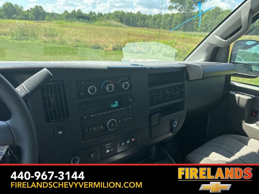 2025 Chevrolet Express Cargo Work Van - Photo 17