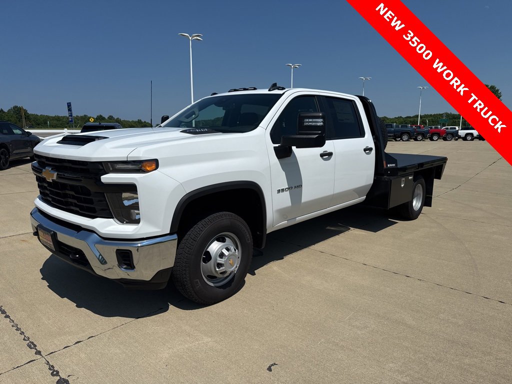 2024 Chevrolet Silverado 3500 Chassis Cab Work Truck's photo