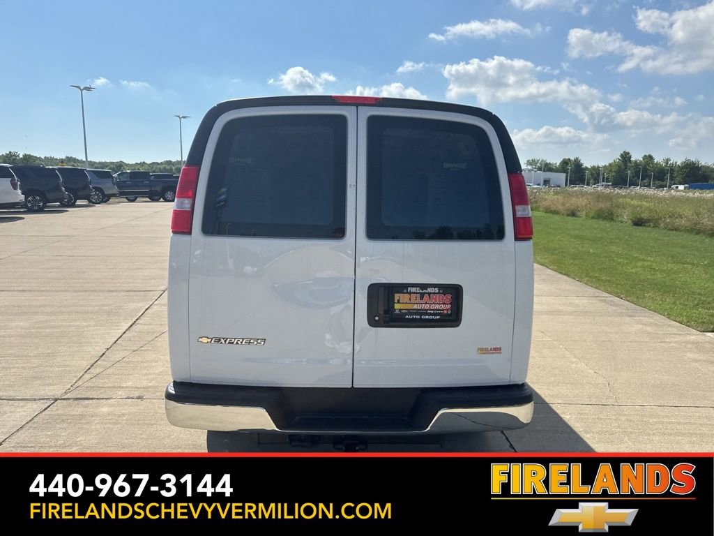 2025 Chevrolet Express Cargo Work Van - Photo 8