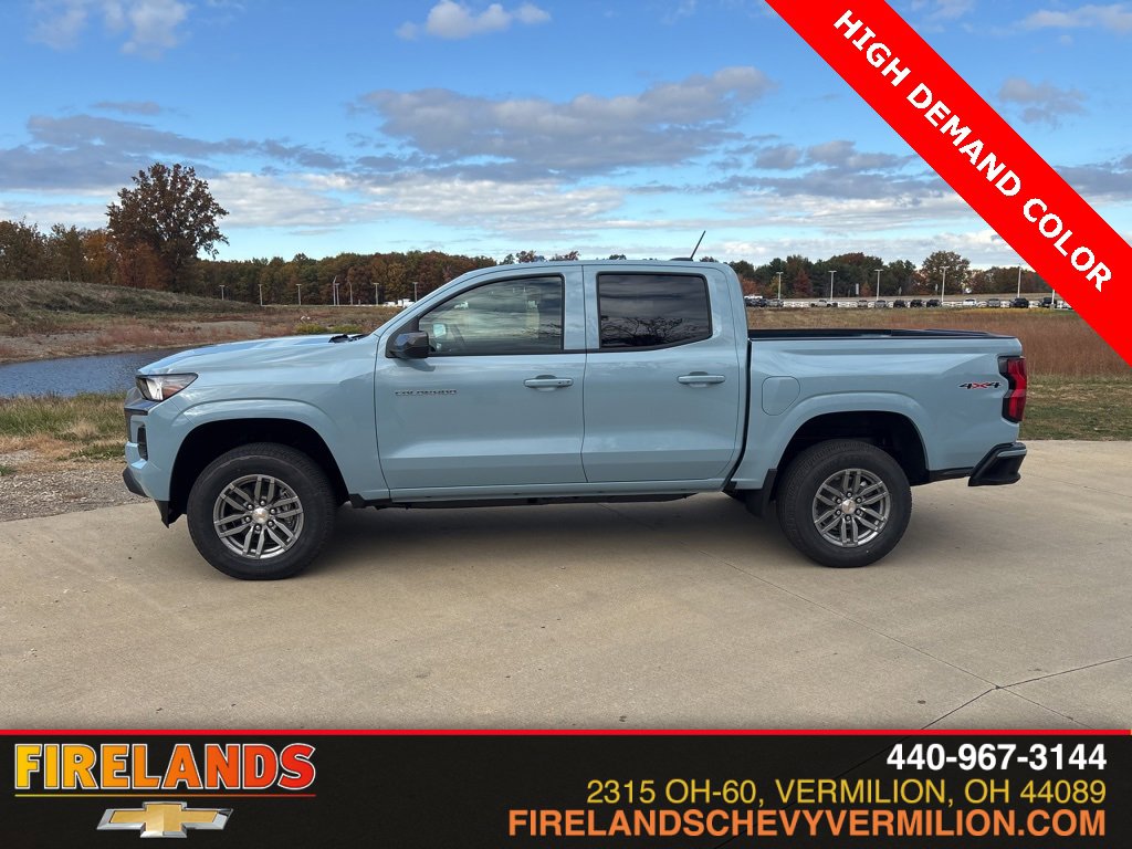 2026 Chevrolet Colorado LT photo 2