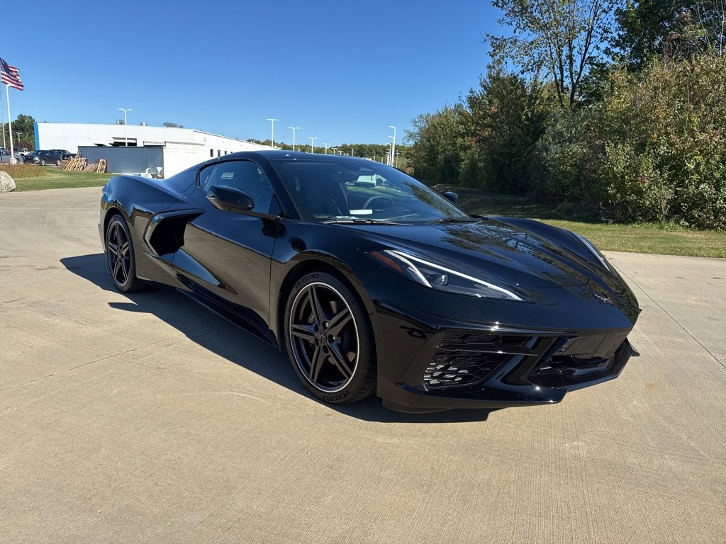 2024 Chevrolet Corvette Stingray 2LT photo 3
