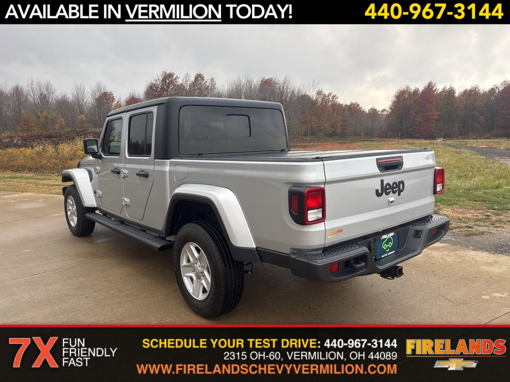 2022 Jeep Gladiator Sport S photo 3