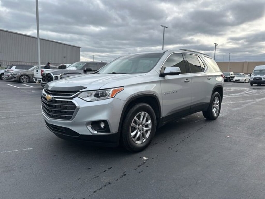 Used 2021 Chevrolet Traverse LT Cloth SUV