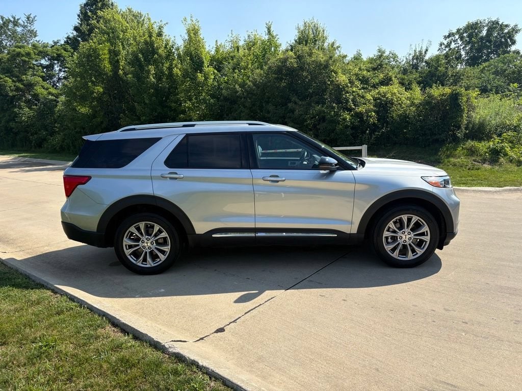 2023 Ford Explorer Limited - Photo 10