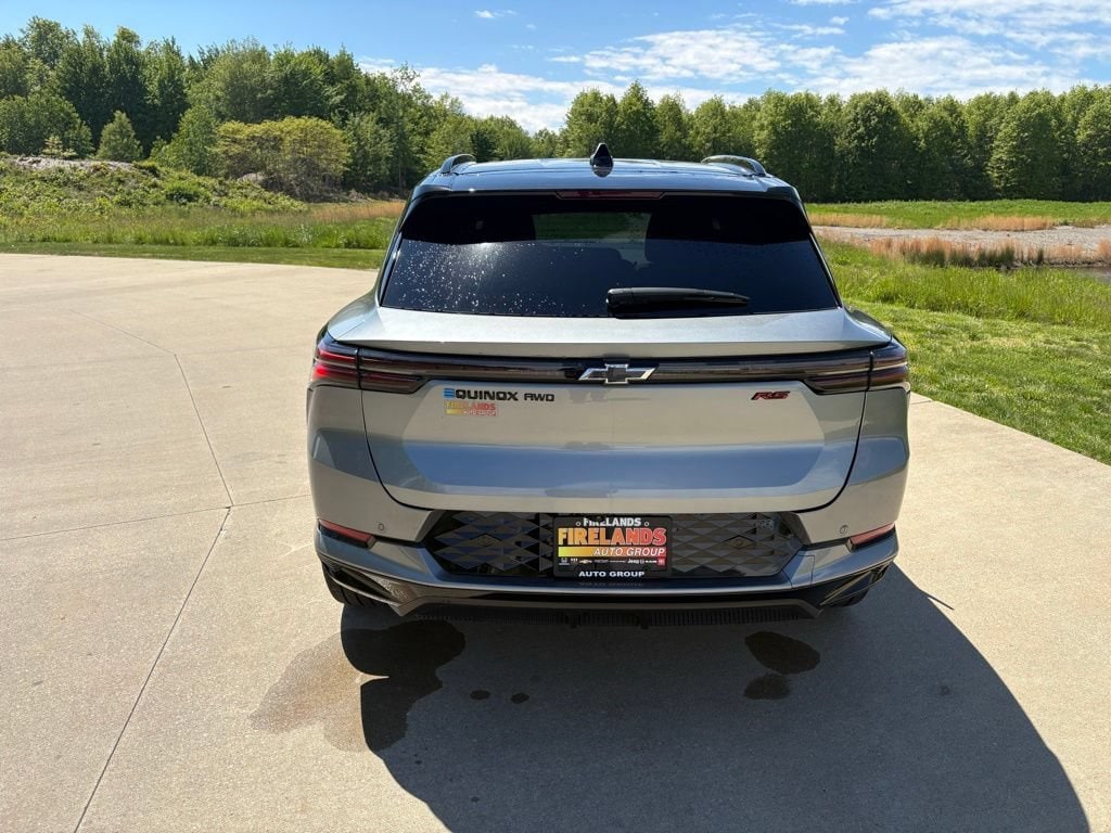 2025 Chevrolet Equinox EV RS - Photo 8