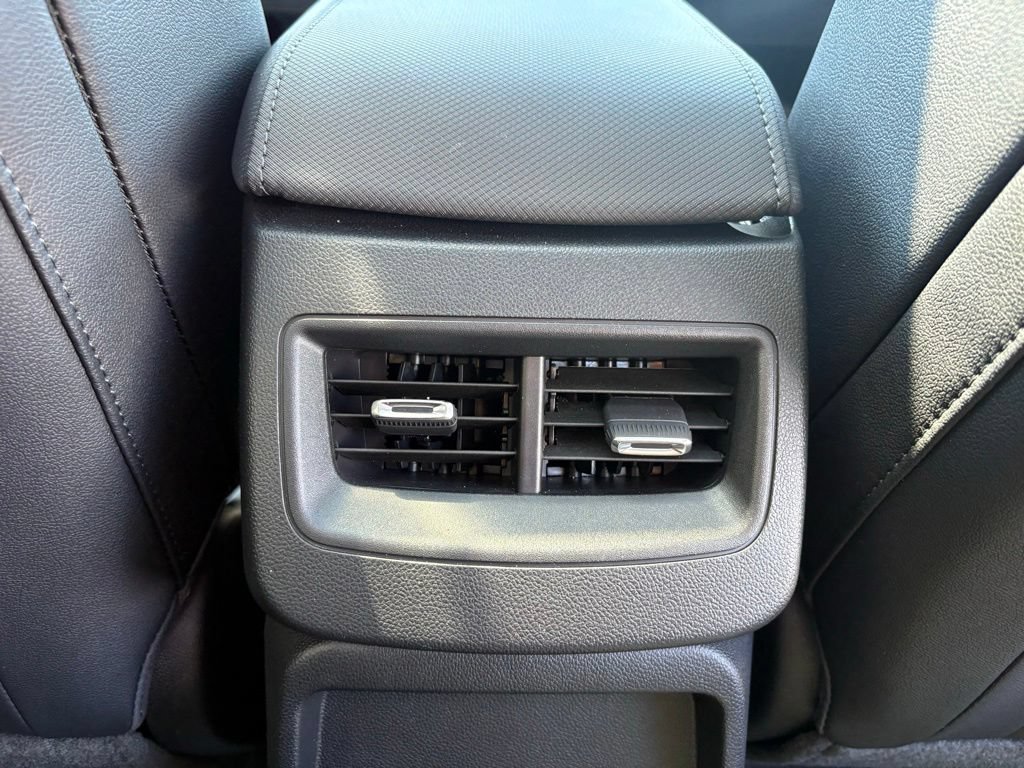 2025 Chevrolet Equinox EV RS - Photo 46